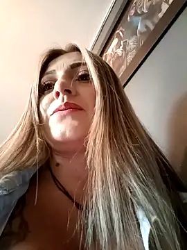 Isabellaa Garcia  online show from January 30, 2025, 10:41 pm