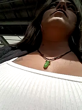 Isabellaa Garcia  online show from February 6, 2025, 3:52 pm