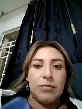 Isabellaa Garcia  online show from February 15, 2025, 4:14 am