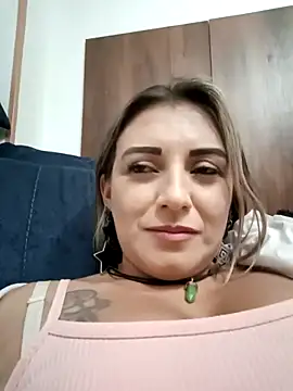 Isabellaa Garcia  online show from February 22, 2025, 11:57 pm