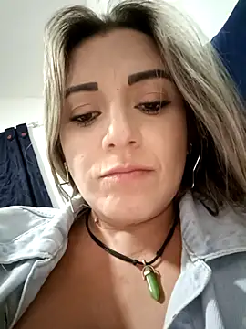 Isabellaa Garcia  online show from February 25, 2025, 2:14 am