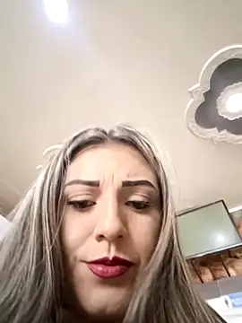 Isabellaa Garcia  online show from February 27, 2025, 3:05 pm