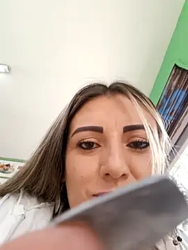 Isabellaa Garcia  online show from March 13, 2025, 5:39 pm
