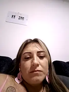 Isabellaa Garcia  online show from March 16, 2025, 12:45 am