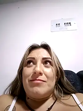 Isabellaa Garcia  online show from March 20, 2025, 4:18 am