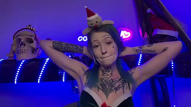 coyemoo online show from December 27, 2024, 8:18 pm