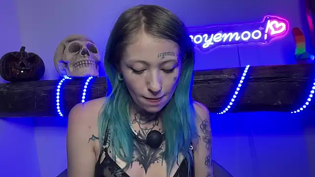 coyemoo online show from January 14, 2025, 8:41 am