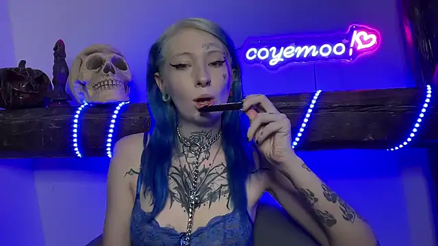 coyemoo online show from February 1, 2025, 12:37 pm