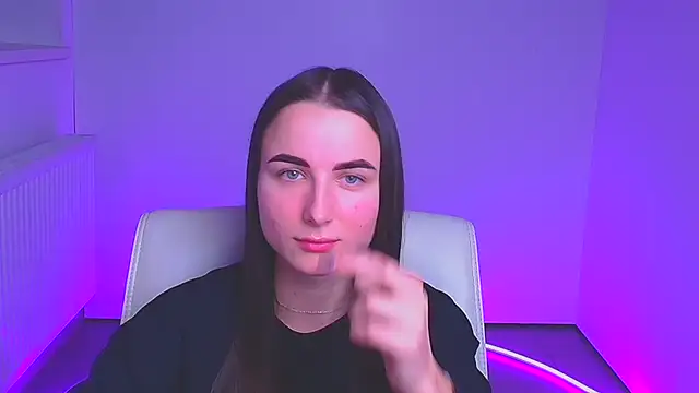 Snapshot of Eva_Janee chatting on December 19, 2024, 3:30 pm Eva Janee online show from December 19, 2024, 3:30 pm