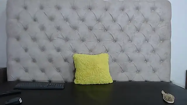FernandaClar online show from February 3, 2025, 4:10 pm