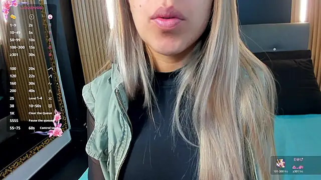 EvaaLovia1 online show from January 19, 2026, 2:10 pm