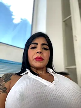 Tamyjenkins1 online show from November 29, 2025, 6:44 pm