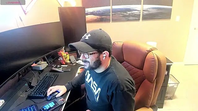 boytoyfrindles online show from February 11, 2026, 12:15 am