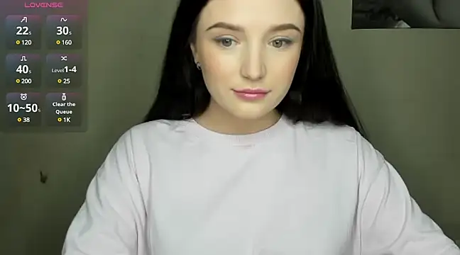 EvaaMillerr99 online show from December 18, 2024, 1:56 pm