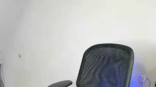 EvaaMillerr99 online show from February 18, 2025, 2:38 pm