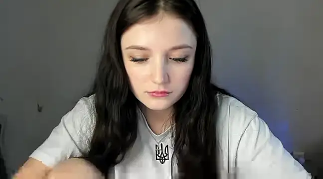 EvaaMillerr99 online show from February 25, 2025, 10:04 am