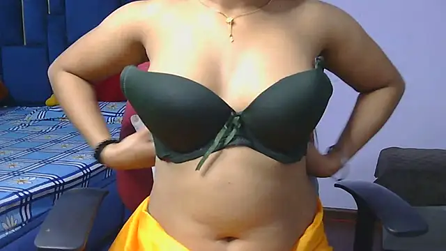 Snapshot of Sexysiya8 chatting on February 2, 2025, 6:42 pm Sexysiya8 online show from February 2, 2025, 6:42 pm