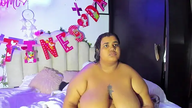 NaomiAsha online show from February 2, 2025, 11:40 am