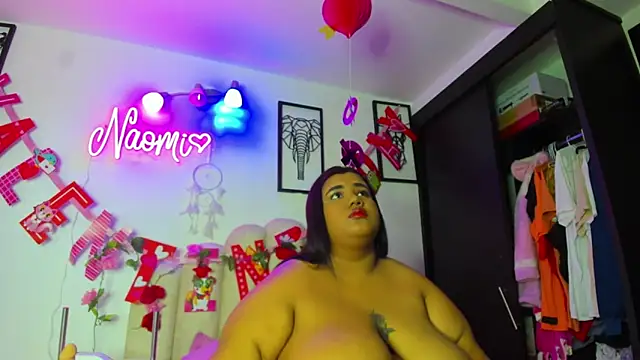 NaomiAsha online show from February 12, 2025, 6:09 pm