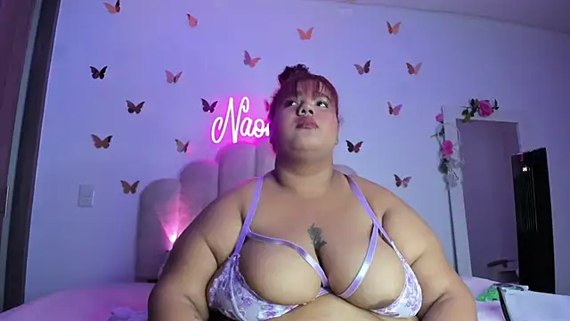 NaomiAsha online show from November 16, 2025, 11:10 pm