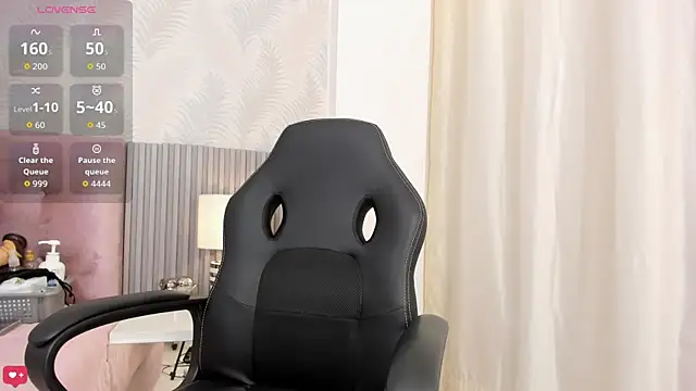 Kimmie kaboom x online show from October 4, 2025, 6:50 pm