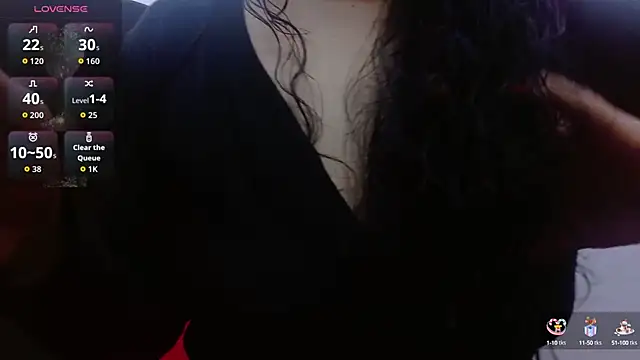 Snapshot of AlexandraJones_ chatting on October 7, 2025, 1:58 am AlexandraJones  online show from October 7, 2025, 1:58 am