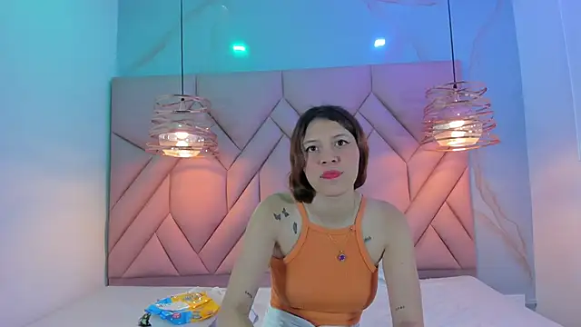 AngelaaCute  online show from January 17, 2025, 12:42 pm