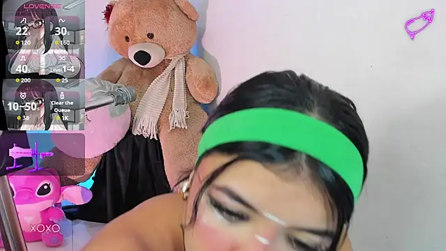 Lizz Tender online show from May 8, 2026, 11:43 pm