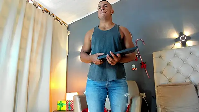 HerculesWheeler online show from December 26, 2024, 6:22 pm