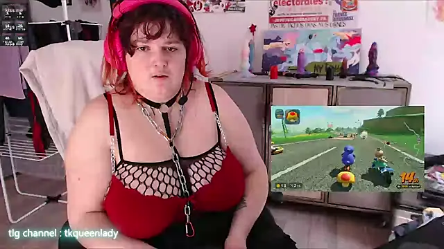 Snapshot of LadyRochester chatting on April 18, 2026, 12:42 pm LadyRochester online show from April 18, 2026, 12:42 pm