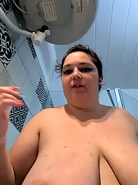 Snapshot of LadyRochester chatting on April 25, 2026, 2:25 pm LadyRochester online show from April 25, 2026, 2:25 pm