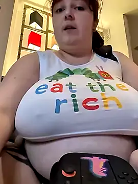 Snapshot of LadyRochester chatting on May 7, 2026, 9:31 pm LadyRochester online show from May 7, 2026, 9:31 pm