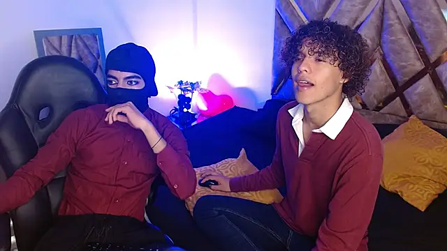 nickolas moon online show from February 22, 2025, 6:52 pm