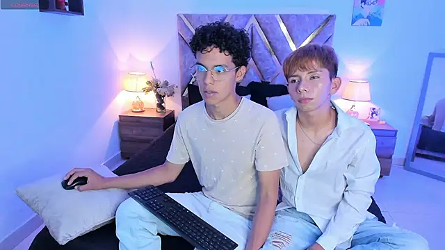 nickolas moon online show from November 10, 2025, 10:31 pm