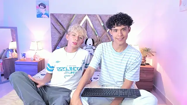 nickolas moon online show from February 12, 2026, 12:27 am