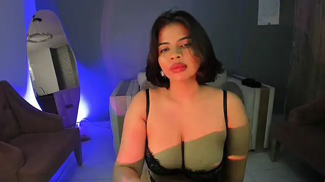 DitaVonTeese online show from March 19, 2025, 6:23 pm