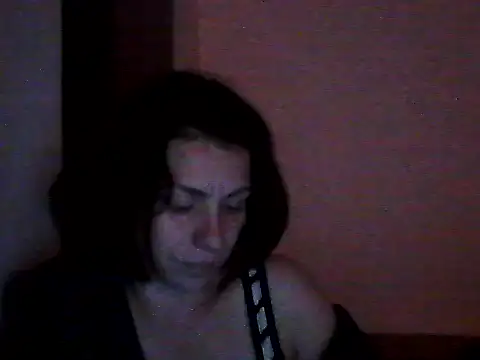 Snapshot of SweetAdela92 chatting on October 28, 2025, 2:09 pm SweetAdela92 online show from October 28, 2025, 2:09 pm