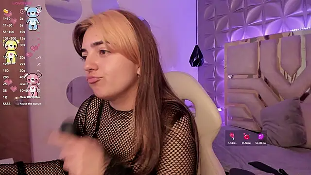 Snapshot of meraki_fraise chatting on March 22, 2025, 12:39 am meraki fraise online show from March 22, 2025, 12:39 am