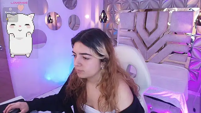 meraki fraise online show from September 15, 2025, 7:03 pm