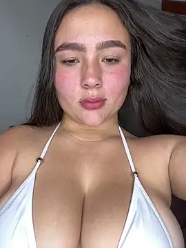 Snapshot of iam_Cami11 chatting on February 1, 2026, 1:59 am iam Cami11 online show from February 1, 2026, 1:59 am