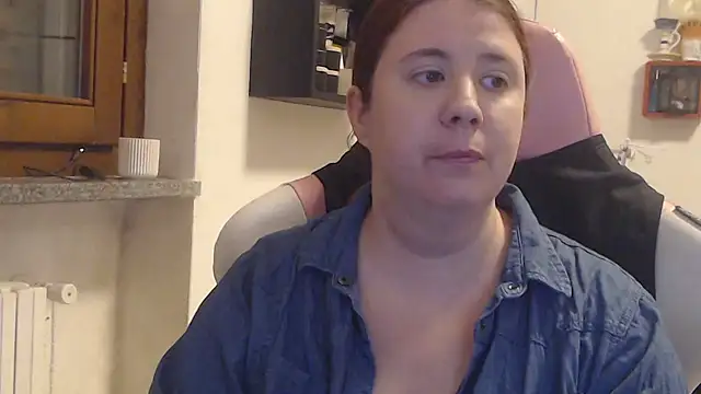 Snapshot of valerysexy chatting on October 9, 2025, 8:29 pm valerysexy online show from October 9, 2025, 8:29 pm