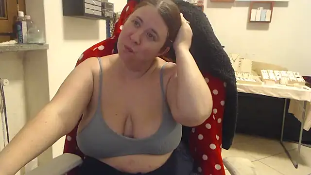 Snapshot of valerysexy chatting on October 31, 2025, 11:06 pm valerysexy online show from October 31, 2025, 11:06 pm