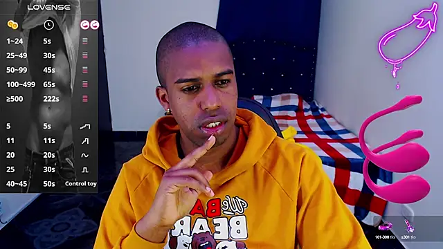 Snapshot of mrjhon26 chatting on January 24, 2025, 10:21 am mrjhon26 online show from January 24, 2025, 10:21 am