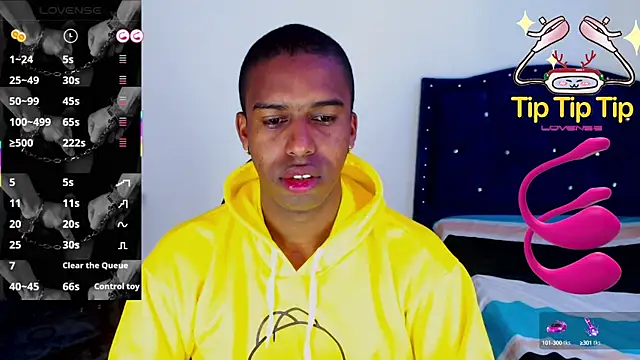 Snapshot of mrjhon26 chatting on March 8, 2025, 1:03 pm mrjhon26 online show from March 8, 2025, 1:03 pm