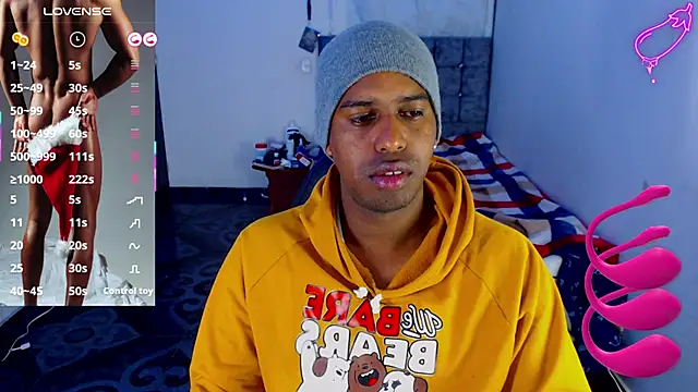 mrjhon26 online show from November 7, 2025, 12:54 am