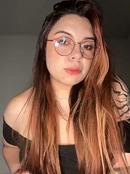 NatyOlson online show from December 23, 2025, 3:48 am