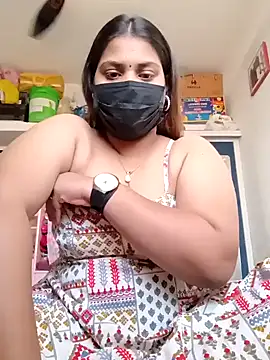 Hotmilfxox online show from January 7, 2025, 8:34 am