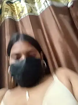 Hotmilfxox online show from January 17, 2025, 2:28 pm