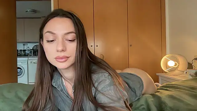 SweetTits26 online show from January 18, 2026, 4:11 pm