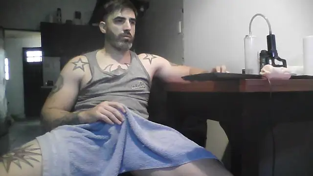 Snapshot of ozzypsico13 chatting on October 26, 2025, 6:58 pm ozzypsico13 online show from October 26, 2025, 6:58 pm